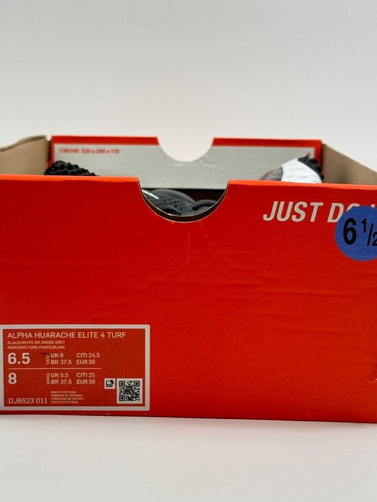 Athletic_Shoes